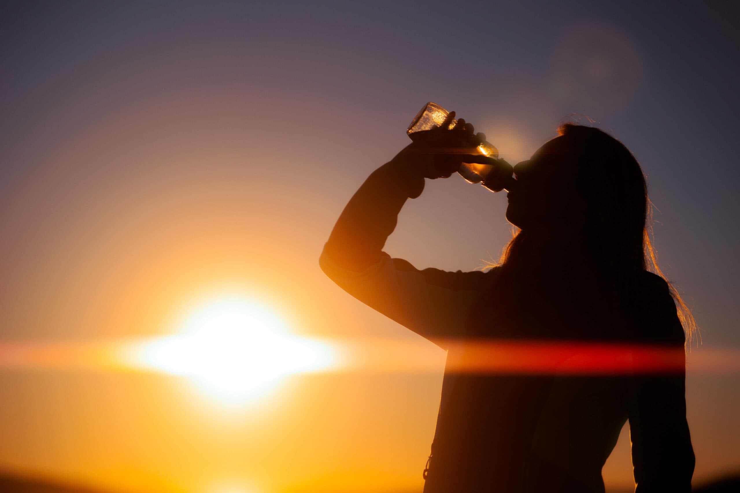 Imagem da notícia Onda de calor: entenda como se forma o fenômeno, riscos do calor intenso e os cuidados necessários