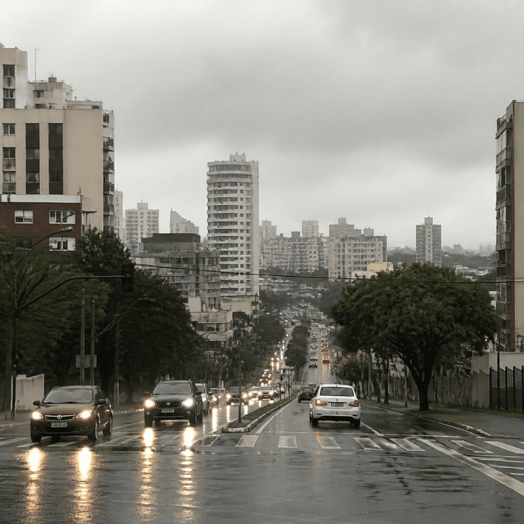 Imagem da notícia Nova frente fria organiza chuva no Sul e deve avançar ao Sudeste