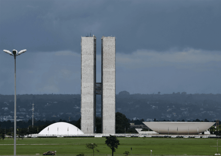 Imagem da notícia Chuva ganha força pelo Centro-Oeste e pode chegar a Brasília